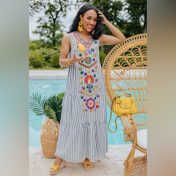 Embroidered Maxi Dress - Picture 2 of 8